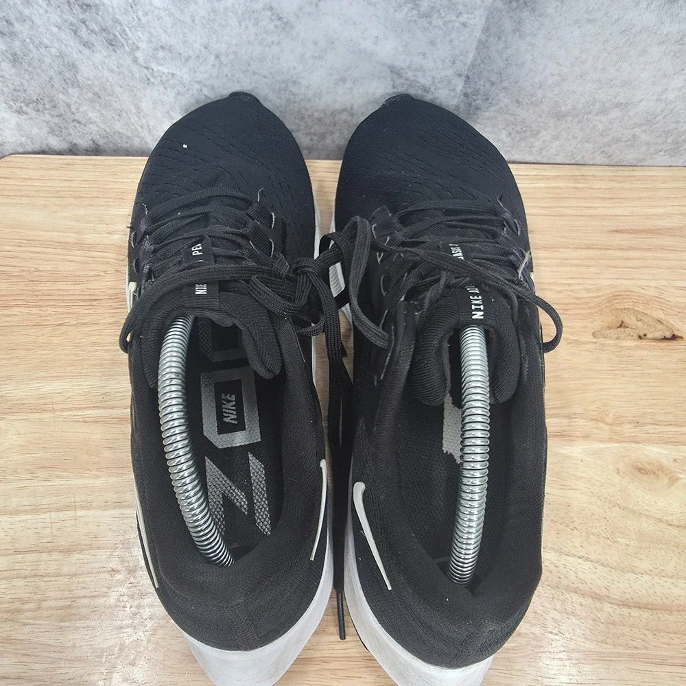 Nike Air Zoom Pegasus 38 Running Shoes Mens 10.5 Black White Sneakers CZ1891-001